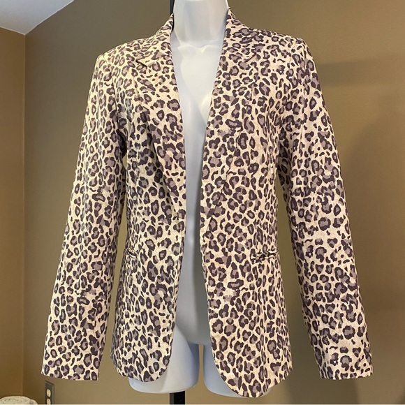 Rachel Zoe linen blend gray and cream leopard print blazer/jacket. Size Medium - Picture 3 of 8